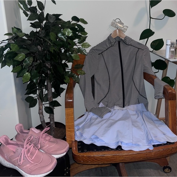 Lolë long sleeve zip up🏃♀️ - Picture 3 of 6